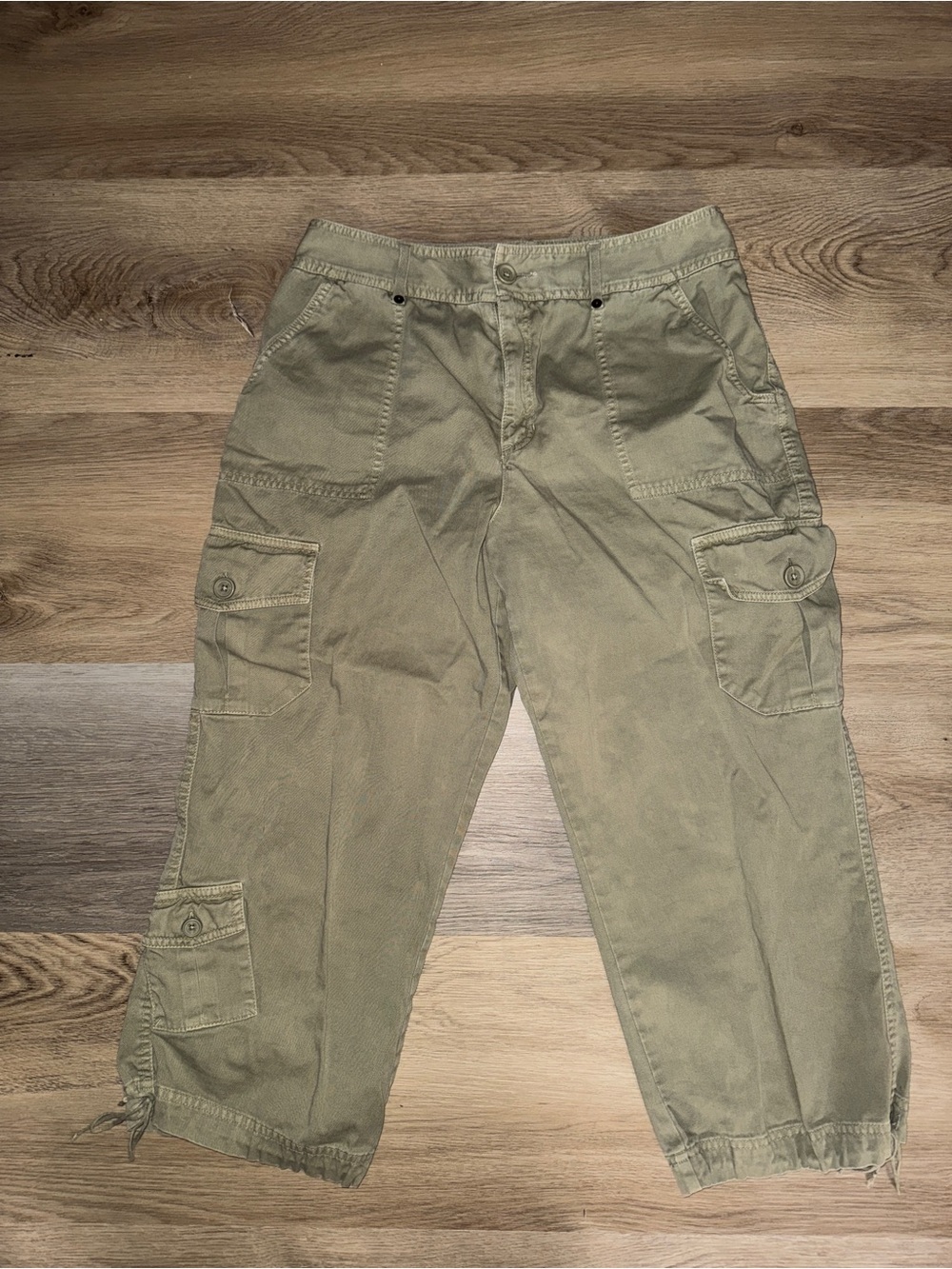 Khaki Green Cargo Capri Pants